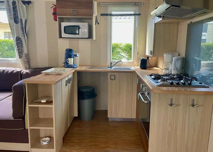 펜션 Mobilhome Close To The Pool - Cc110 Siblu Les Charmettes *